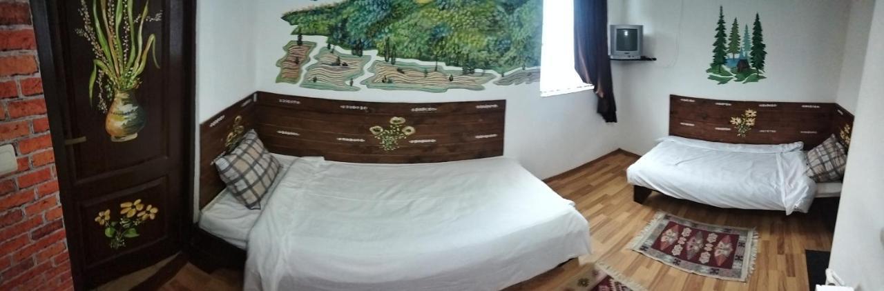 Villa Casa Piscul Lupului à Pucioasa Extérieur photo
