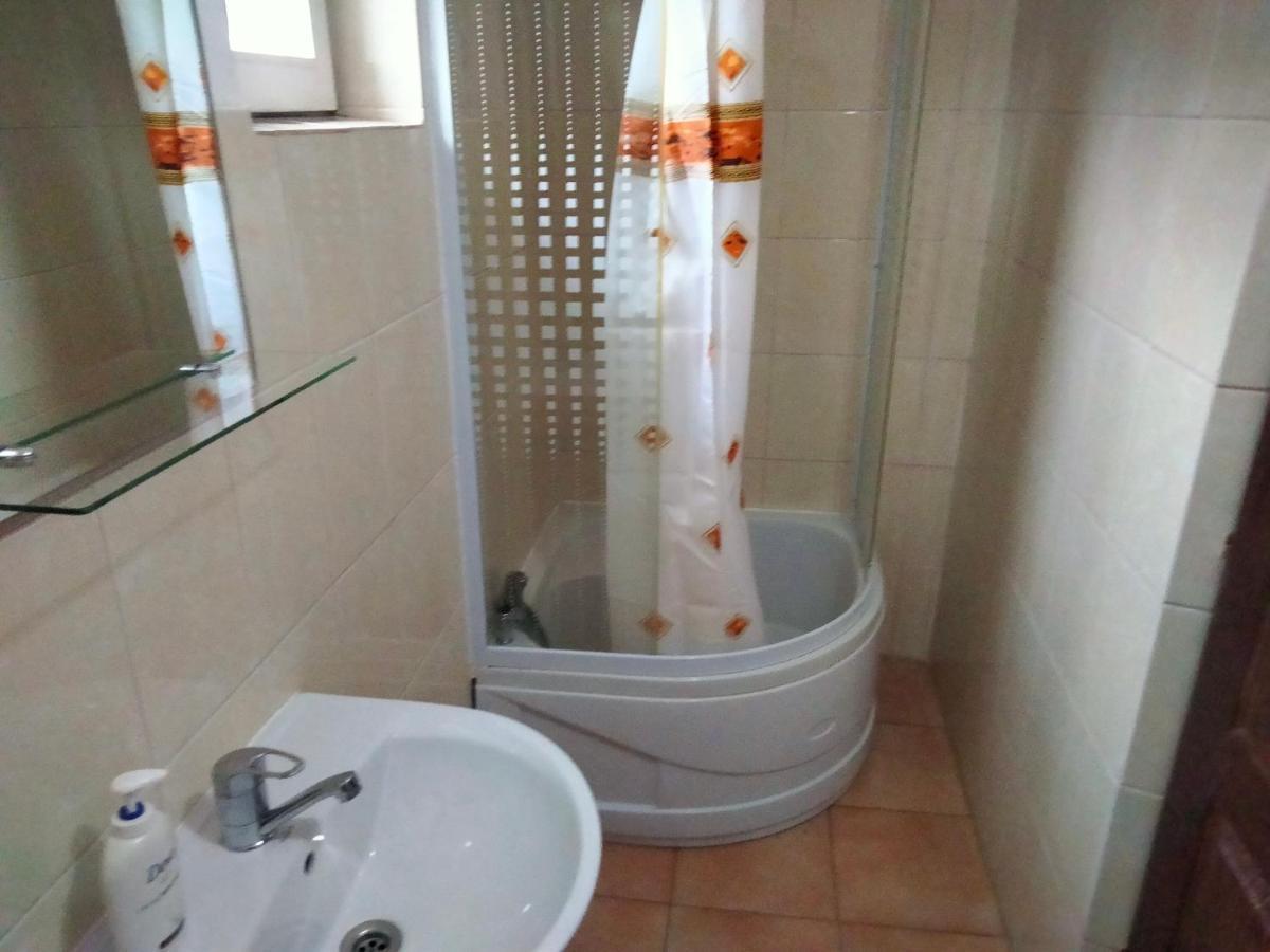 Villa Casa Piscul Lupului à Pucioasa Extérieur photo